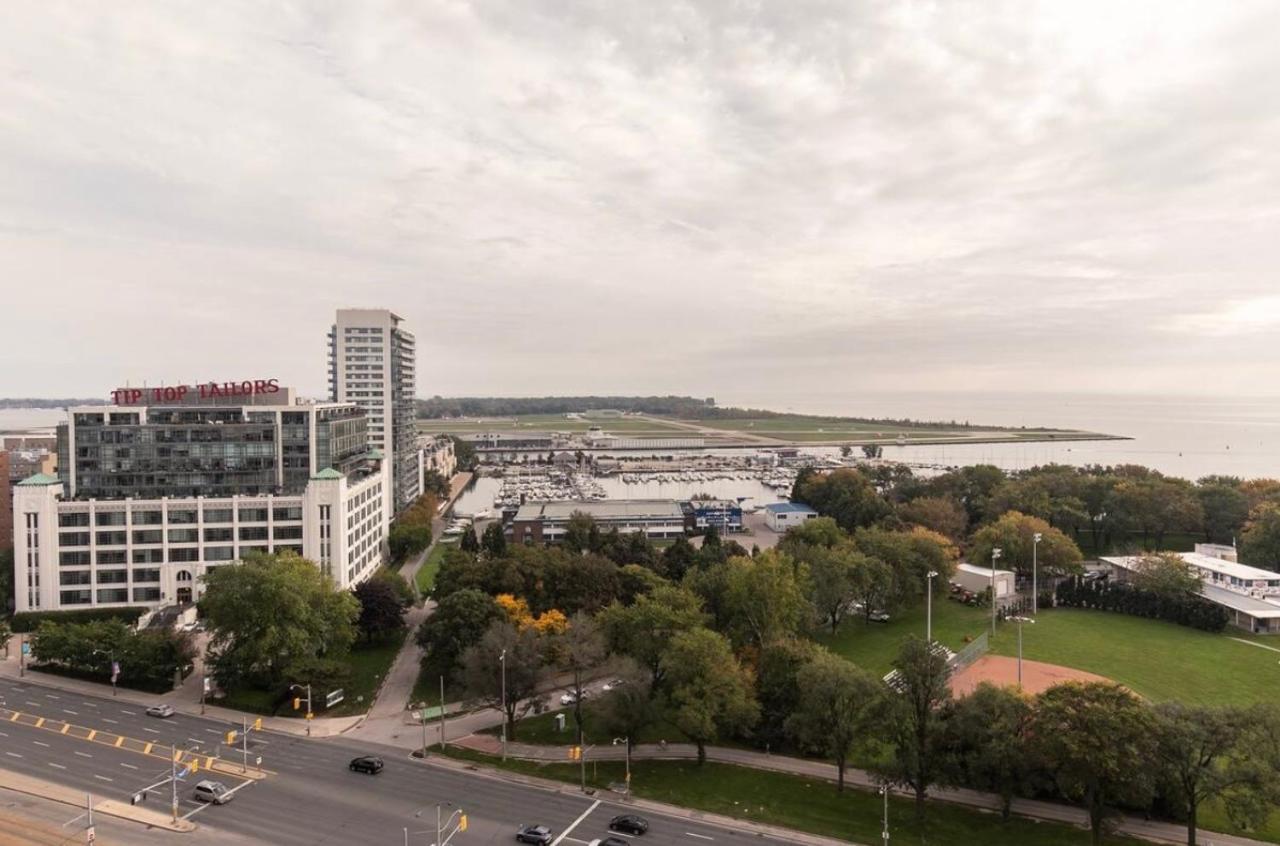 Ferienwohnung Downtown Toronto+Free Parking+Cn Tower View Exterior foto